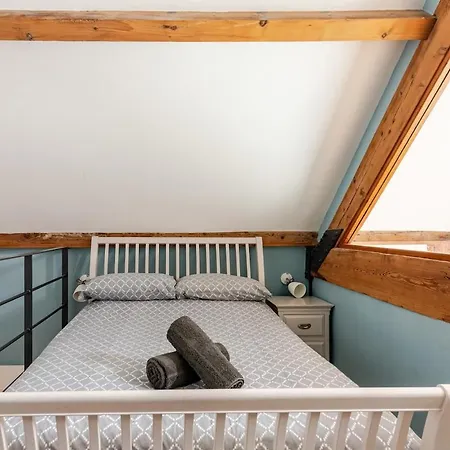 شقة Central Loft With Free Parking *