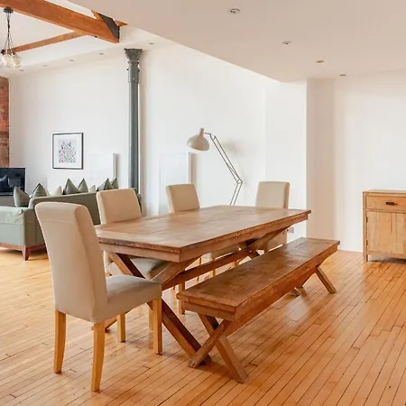 Central Loft With Free Parking *
